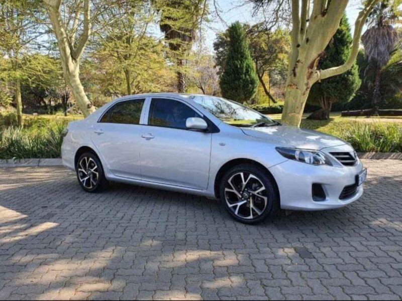 TOYOTA COROLLA 1.3 PROFESSIONAL